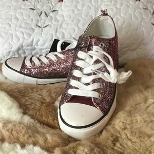 Glitter sneaks. Multi-pink color. NWT.❤️💜💖